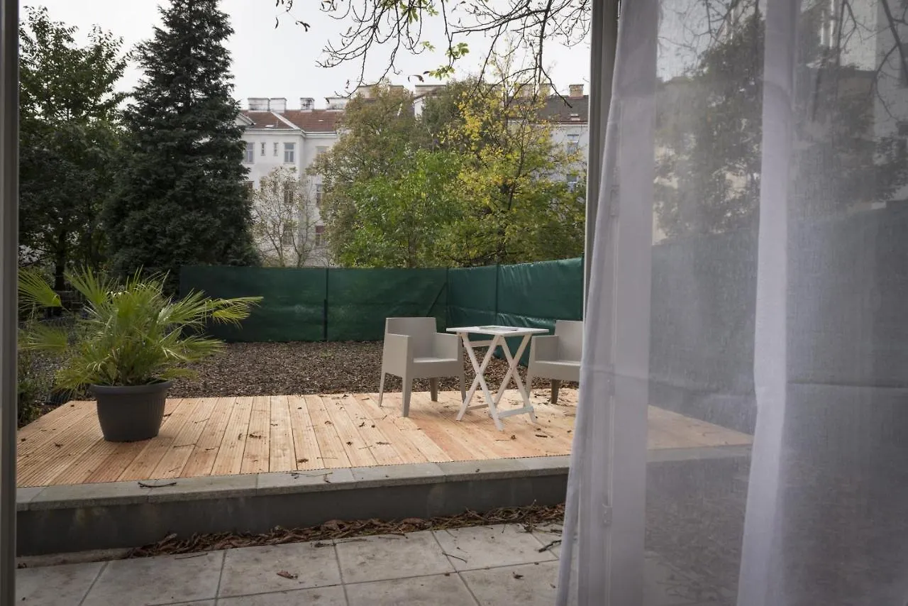 Garden Apartment Mariahilferstrasse Vienna 0*,